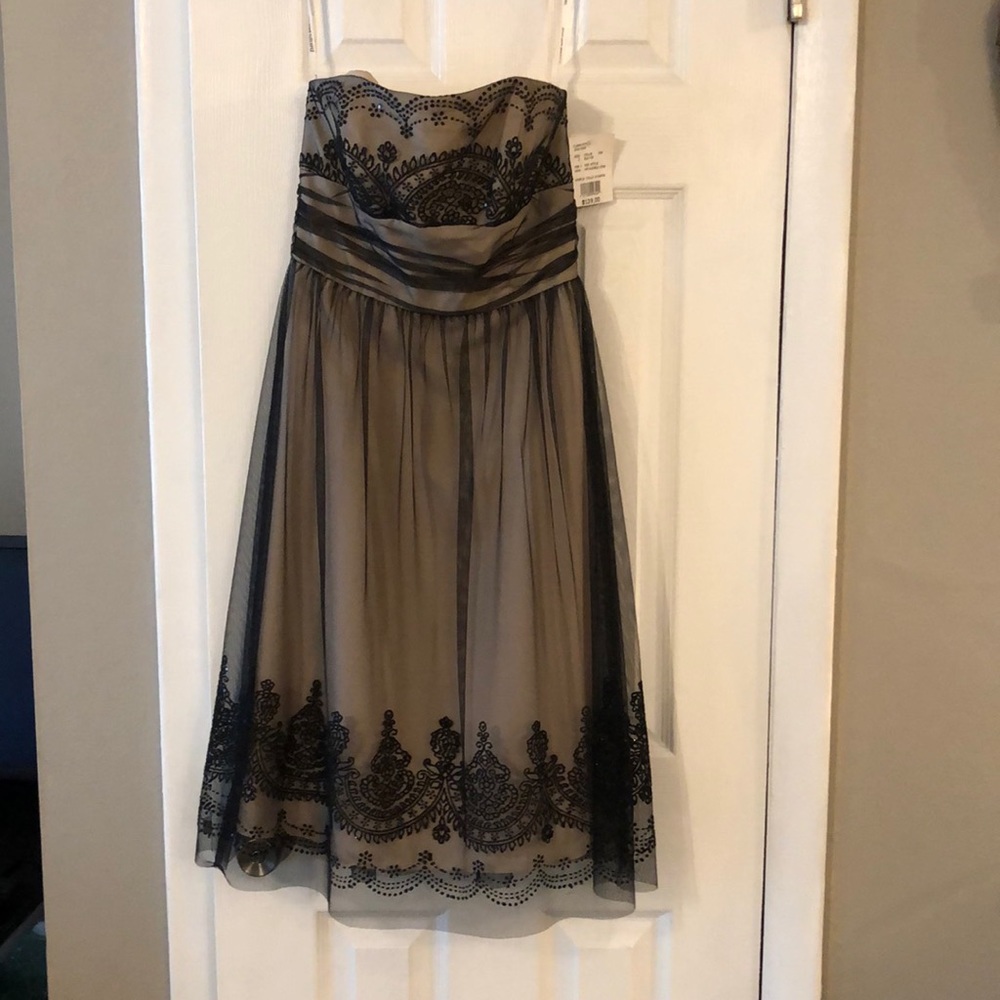 Formal cocktail dress size 2 NWT